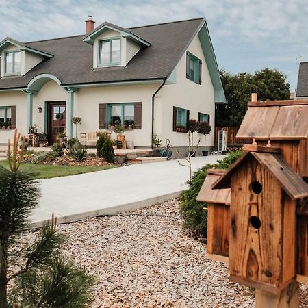 Orchardhouse Farmhouse, Wellness Chrast  エクステリア 写真