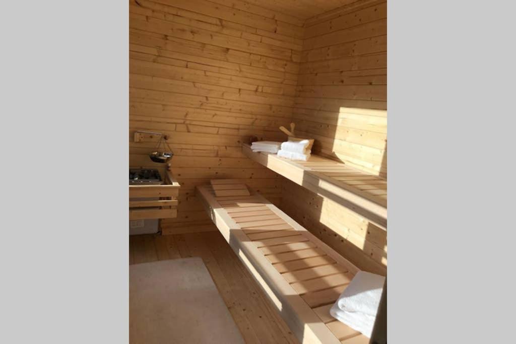 Orchardhouse Farmhouse, Wellness Chrast  エクステリア 写真